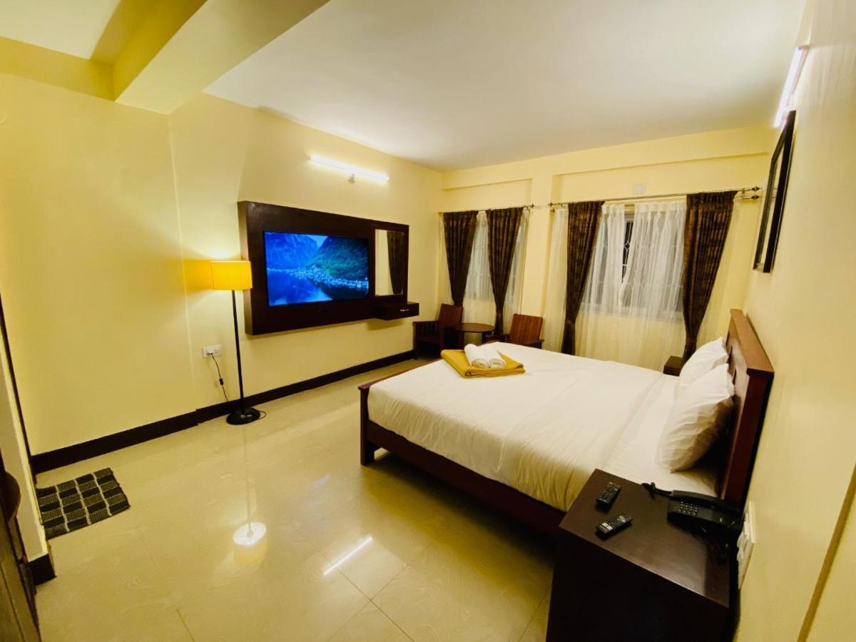 Aakash Rooms And Cottages, Ооти Екстериор снимка