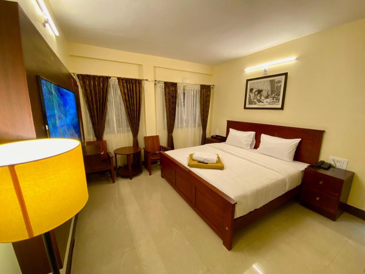 Aakash Rooms And Cottages, Ооти Екстериор снимка