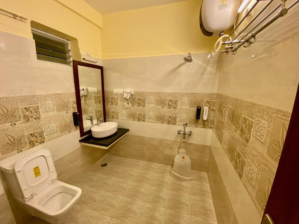 Aakash Rooms And Cottages, Ооти Екстериор снимка