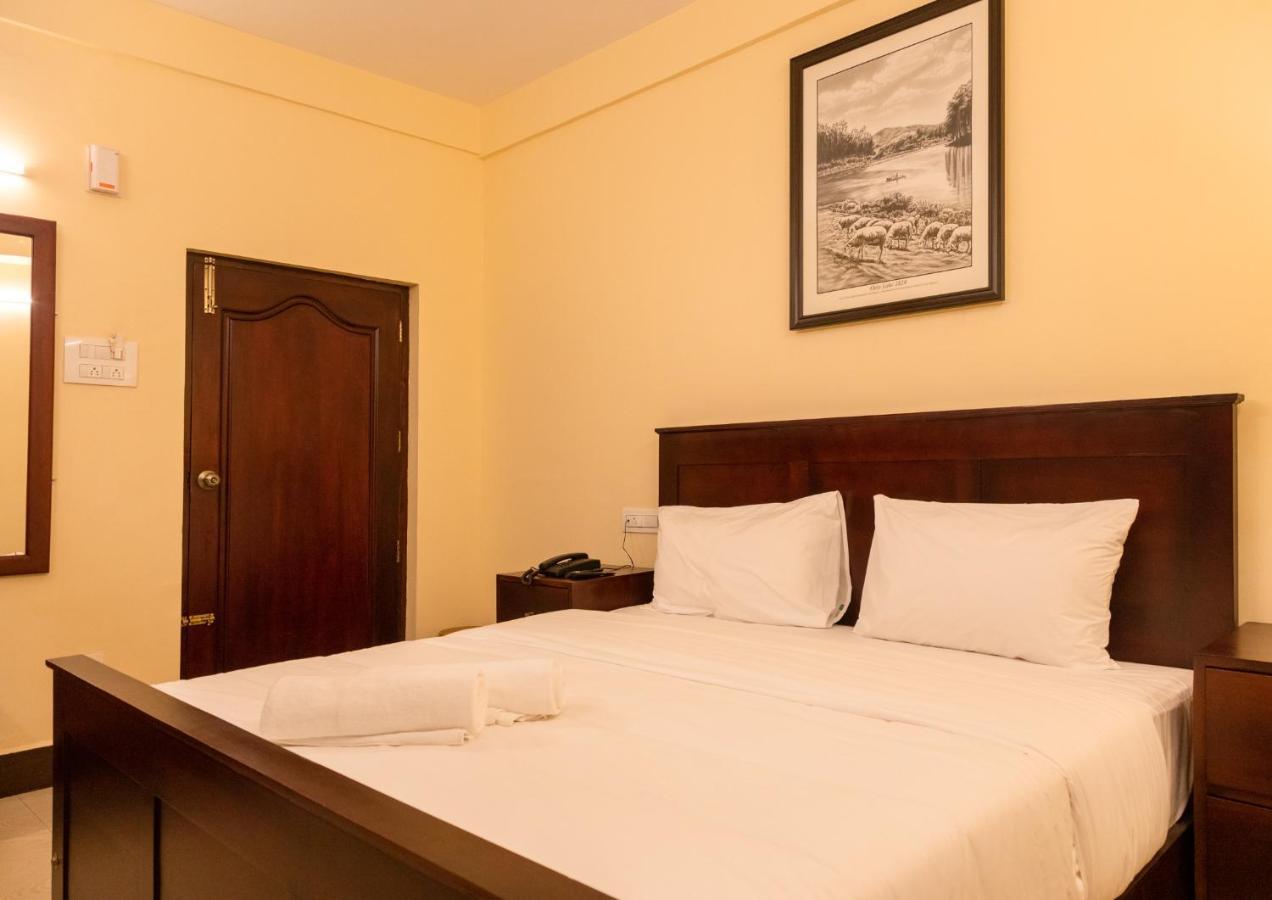 Aakash Rooms And Cottages, Ооти Екстериор снимка