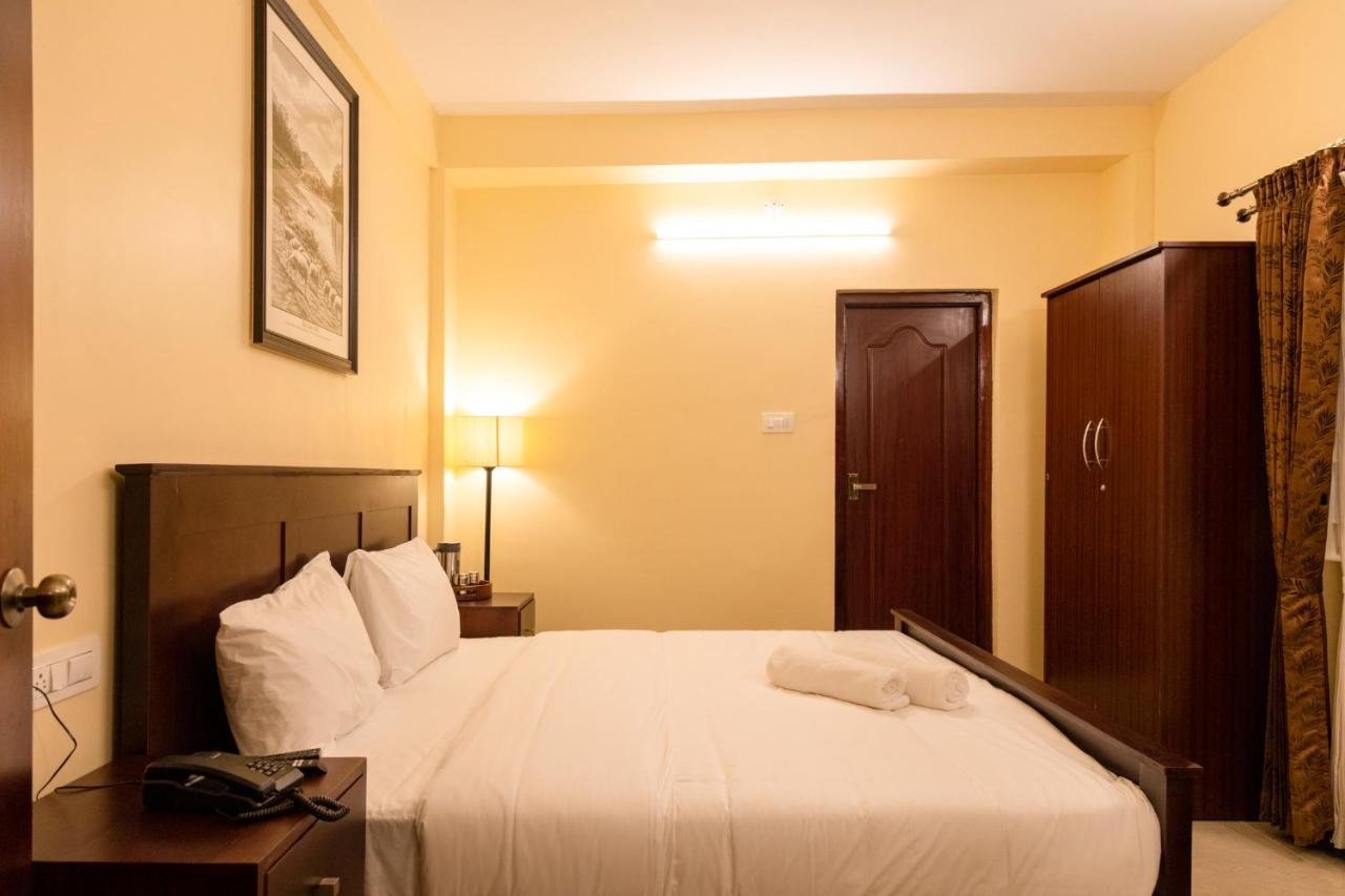 Aakash Rooms And Cottages, Ооти Екстериор снимка